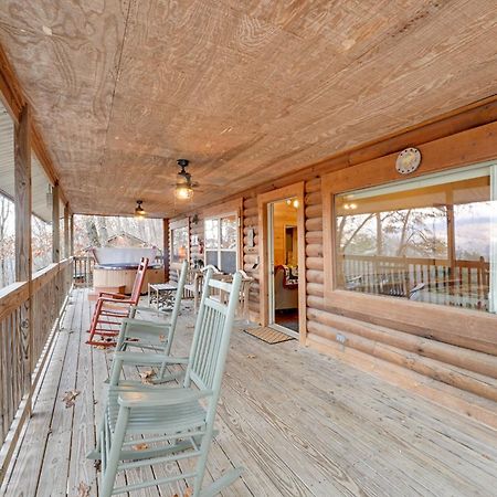 Cozy Deer Glen Cabin With Private Hot Tub And Porch! 布赖森城 外观 照片