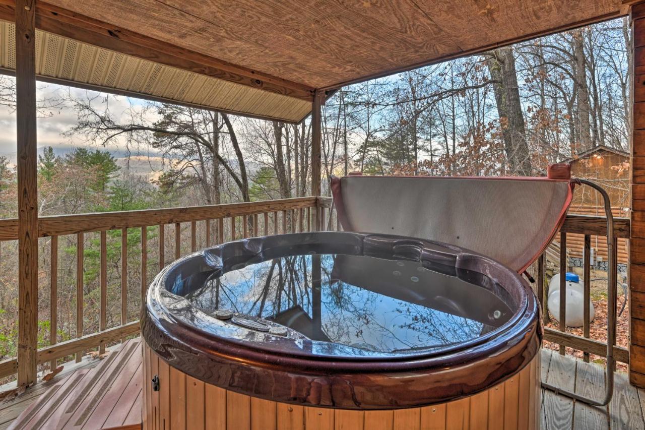 Cozy Deer Glen Cabin With Private Hot Tub And Porch! 布赖森城 外观 照片
