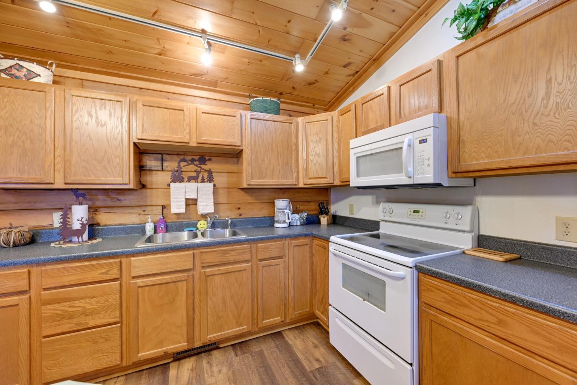 Cozy Deer Glen Cabin With Private Hot Tub And Porch! 布赖森城 外观 照片