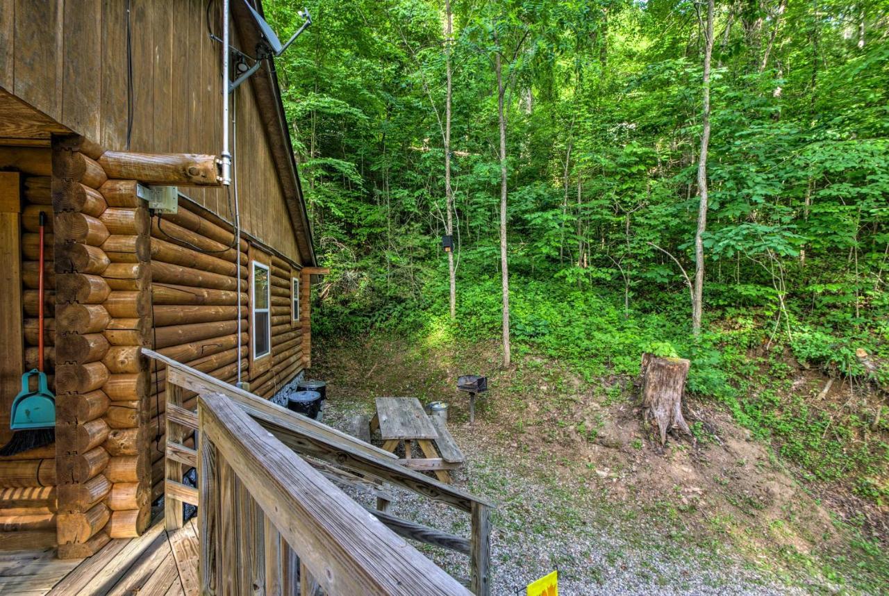 Cozy Deer Glen Cabin With Private Hot Tub And Porch! 布赖森城 外观 照片